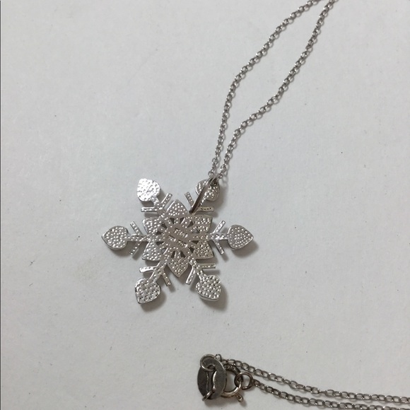 SOLD !!!!     SALE SNOWFLAKE NECKLACE SP - Picture 2 of 4